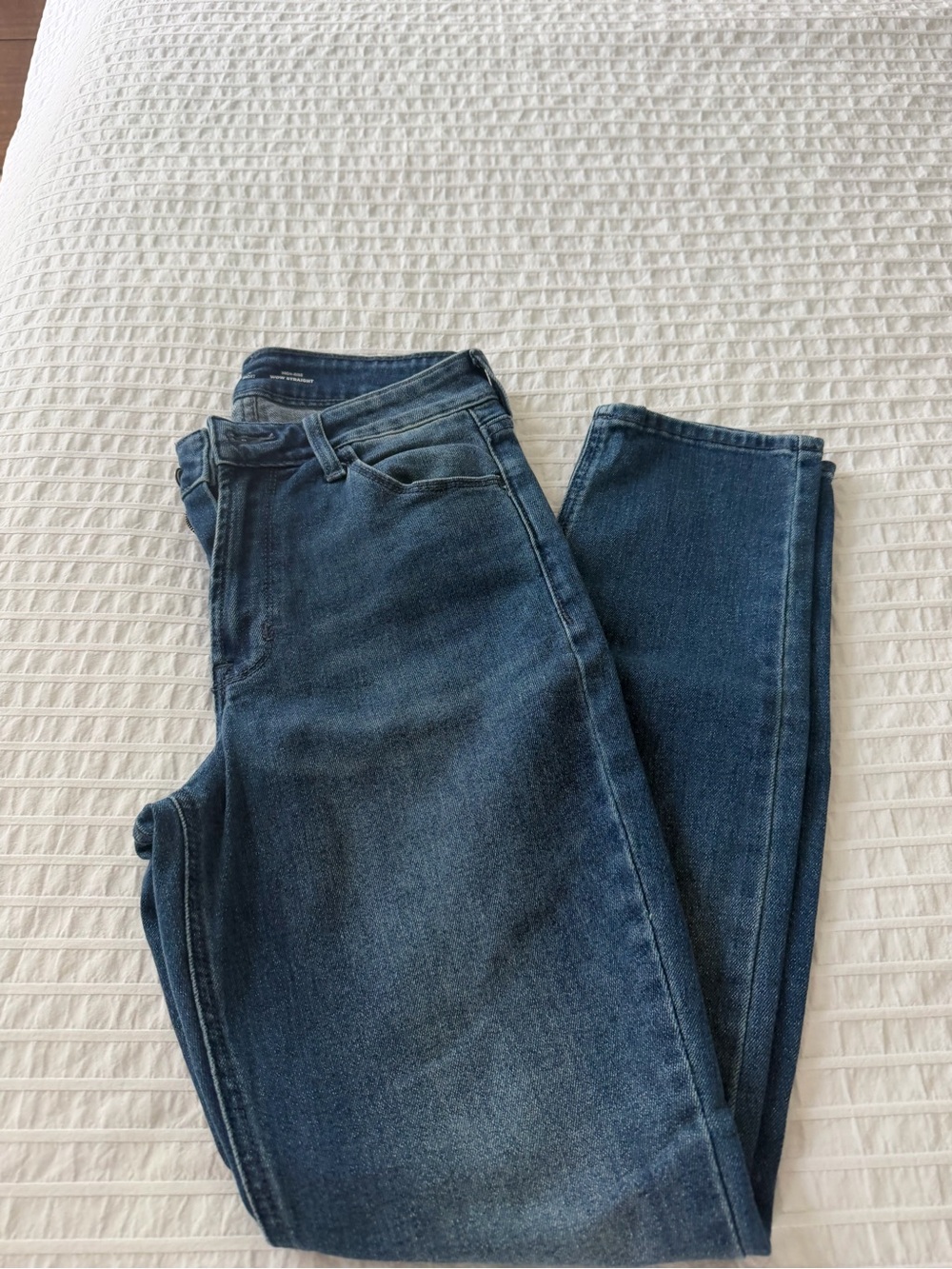 Old Navy Women's Straight-Leg Jeans in Dark Blue Wash